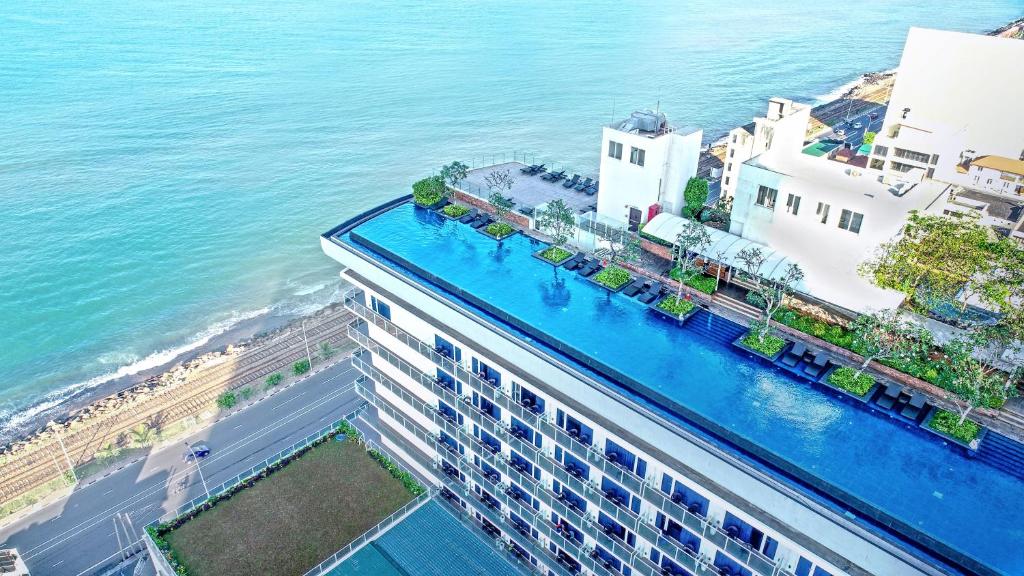 Marino Beach Hotel